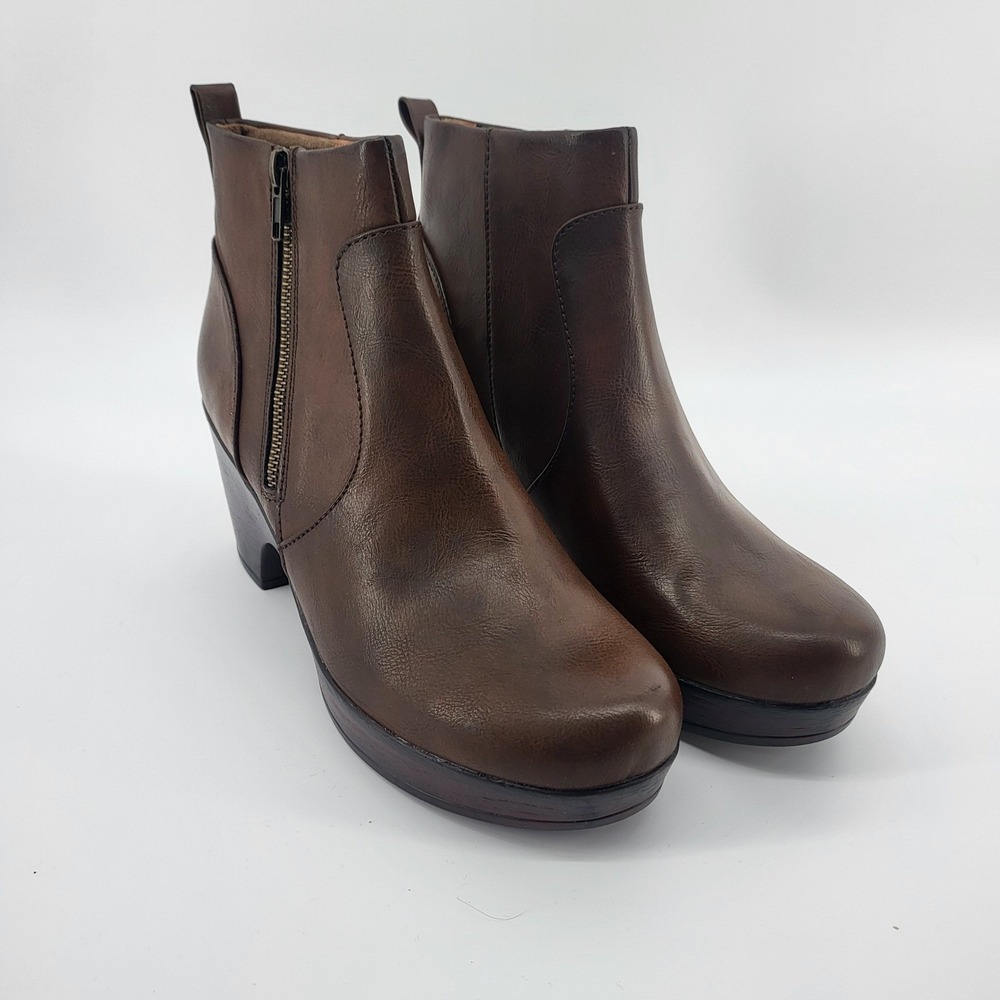 BCB Blakelynn Dark Brown Faux Leather Ankle Boots Platform Block Heel size 10M